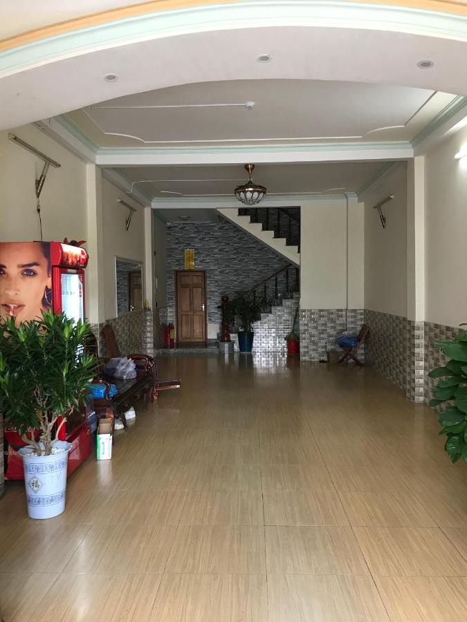 Thanh Van Hotel Di An Экстерьер фото